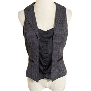 Stooshy Y2K Black and Gray Tailored Vest Top